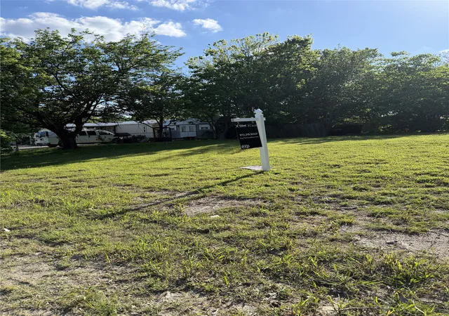 Photo 1 of Land for sale at 238 Russell Dr, Rockwall, TX 75032 | MLS# 21243743 | Listing updated on 2026-09-02