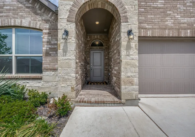 Homes for sale in Krum, TX | 5267 Mountain View Dr, Krum, TX 76249 | MLS# 21248307