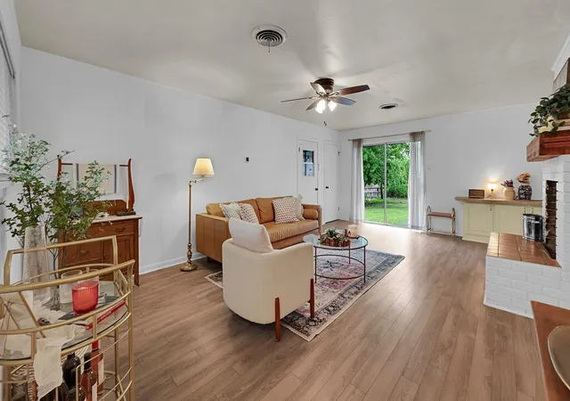 Homes for sale in Woodway, TX | 7741 Fairway Rd, Woodway, TX 76712 | MLS# 21248289