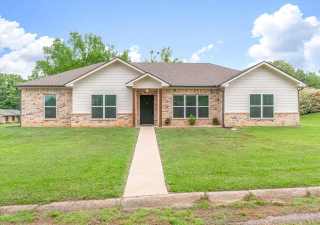 2nd image of 1024 Monte Carlo, Grand Saline, TX 75140 | MLS# 21248373