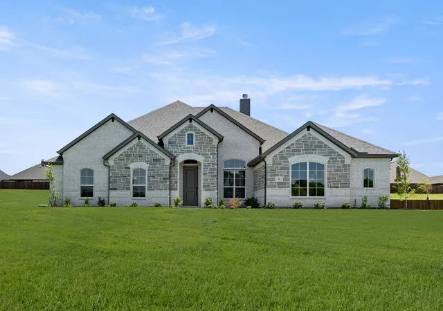 Photo 1 of Single family home for sale at 26 Old Crow Rd, Joshua, TX 76058 | MLS# 21248500 | Listing updated on 2026-07-15