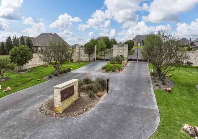 Homes for sale in Aledo, TX | 108 Bearclaw Cir, Aledo, TX 76008 | MLS# 21231708