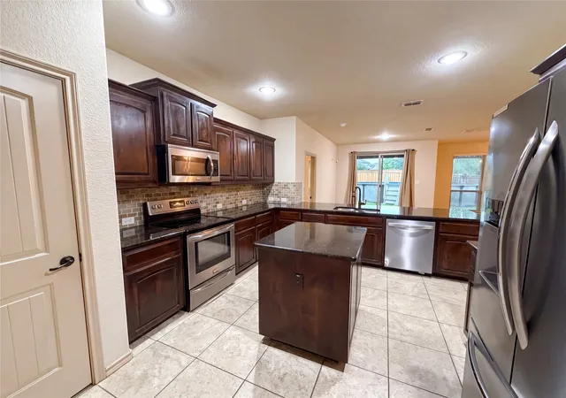 Photo 2 of Sale Pending at 1217 Ashley Dr, Weatherford, TX 76087 | MLS# 21248537 | Listing updated on 2026-07-24