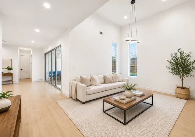 Photo 3 of Single family home for sale at 6715 Tyree St, Dallas, TX 75209 | MLS# 21246953 | Listing updated on 2026-09-28