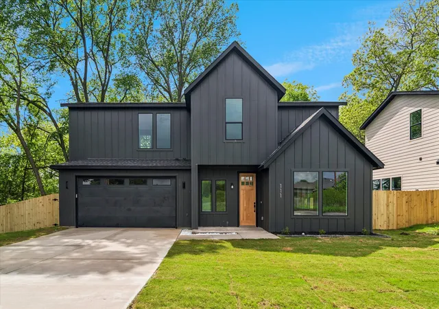 Homes for sale in Glenn Heights, TX | 111 Lakeshore Ln, Glenn Heights, TX 75154 | MLS# 21238144