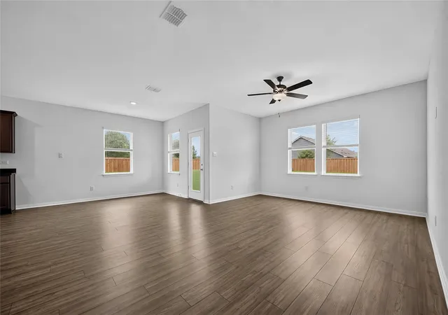 Photo 3 of Single family home for sale at 2331 Buffalo Bayou Wy, Crandall, TX 75114 | MLS# 21222812 | Listing updated on 2026-10-04