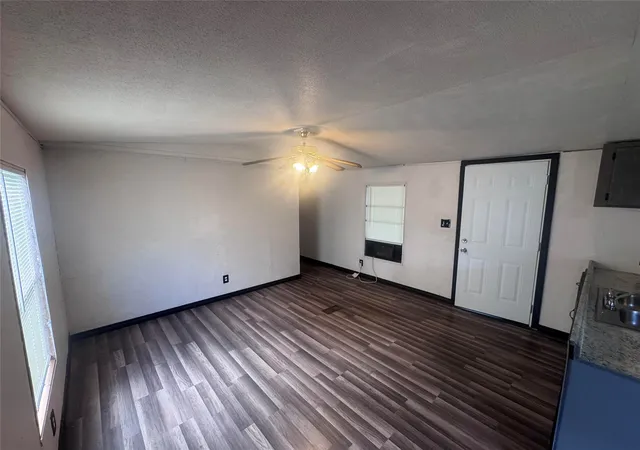 Homes for sale in Knollwood, TX | 115 Valerie Ln, Knollwood, TX 75092 | MLS# 21248719