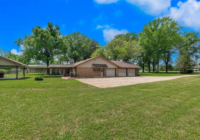 32nd image of 2564 Swan Lake Rd, Bossier City, LA 71111 | MLS# 21240868