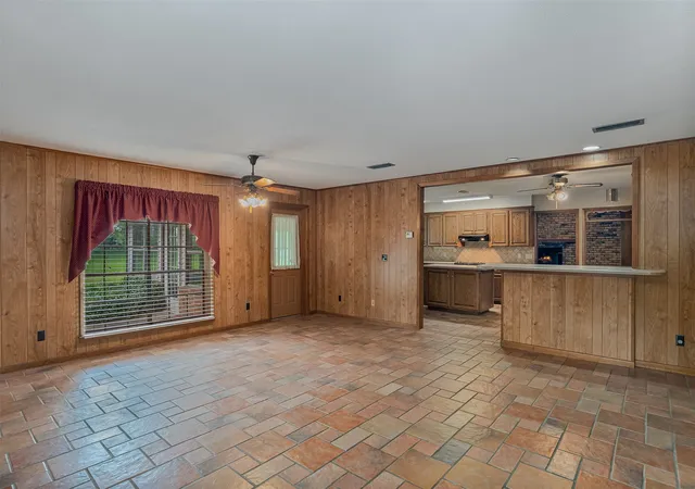5th image of 2564 Swan Lake Rd, Bossier City, LA 71111 | MLS# 21240868
