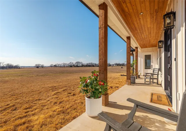 Homes for sale in Gainesville, TX | 2180 County Road 237, Gainesville, TX 76240 | MLS# 21245236