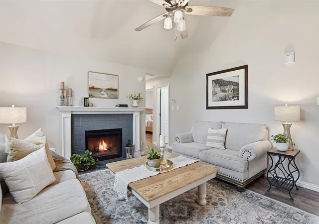 Photo 4 of Sale Pending at 2726 Hill Ln, Cleburne, TX 76031 | MLS# 21248620 | Listing updated on 2026-07-14