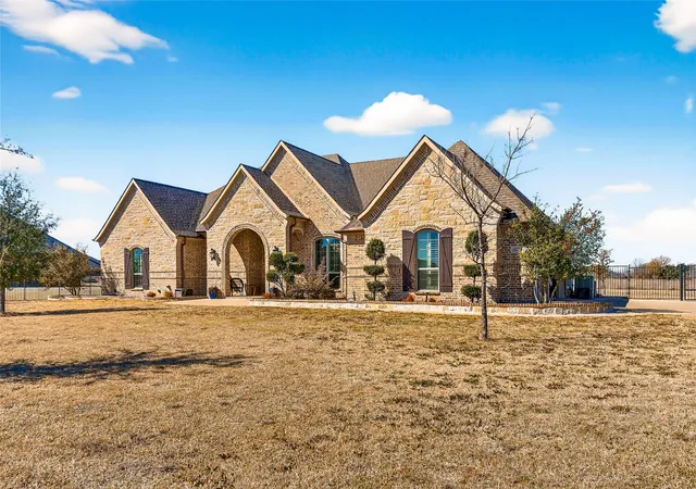 Homes for sale in Talty, TX | 12099 Briargrove Ln, Talty, TX 75126 | MLS# 21248565