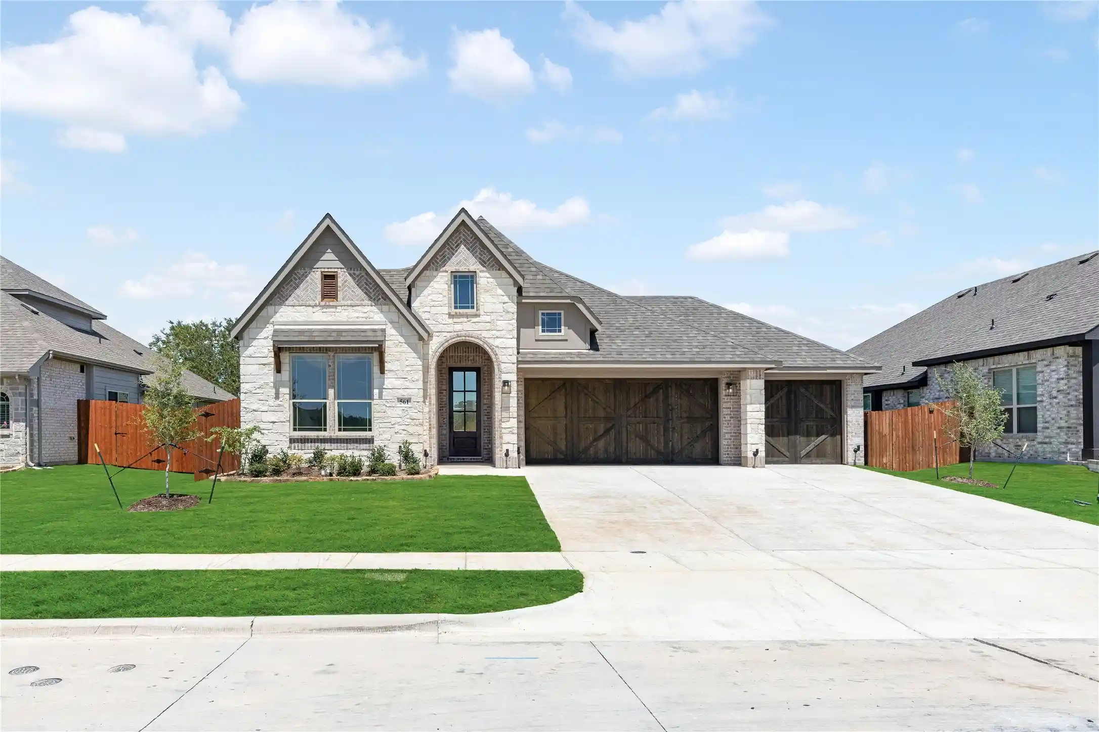 Photo 1 of Single family home for sale at 561 Red Maple Rd, Waxahachie, TX 75165 | MLS# 21248994 | Listing updated on 2026-10-28