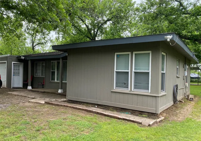 Photo 2 of Sale Pending at 152 County Road 4871, Newark, TX 76071 | MLS# 21247801 | Listing updated on 2026-08-24