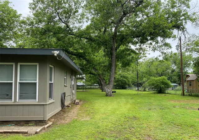 Homes for sale in Newark, TX | 152 County Road 4871, Newark, TX 76071 | MLS# 21247801