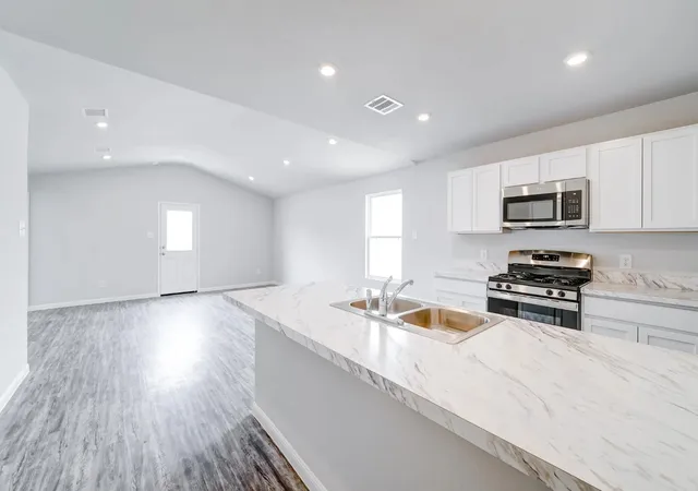 Photo 2 of Sale Pending at 7354 Mistletoe Trl, Granbury, TX 76048 | MLS# 21249069 | Listing updated on 2026-07-24