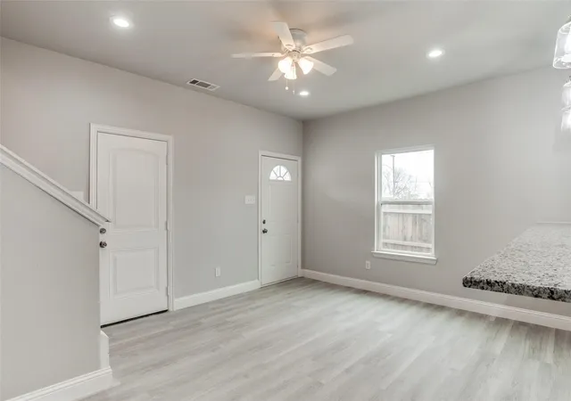 Photo 3 of Sale Pending at 1609 Daniel St, Fort Worth, TX 76104 | MLS# 21248330 | Listing updated on 2026-09-25