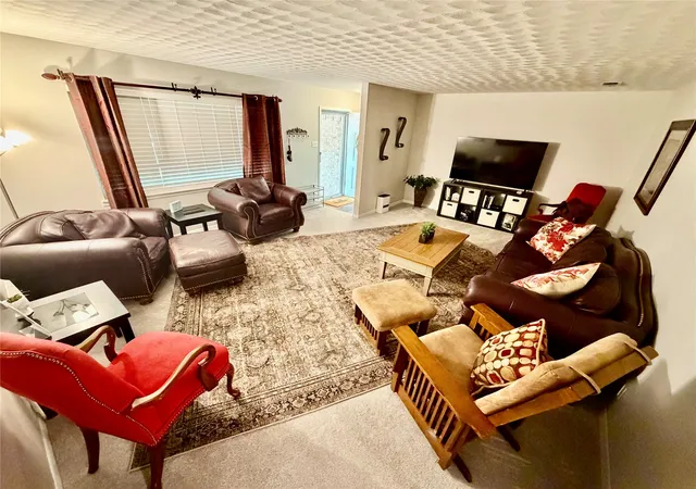 Photo 4 of Single family home for sale at 1005 Balboa St, Denison, TX 75020 | MLS# 21247019 | Listing updated on 2026-08-03