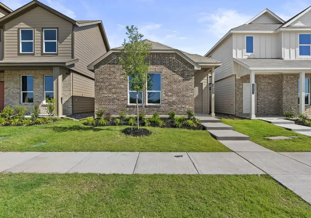 Photo 2 of Single family home for sale at 3053 Maple Orchard Ln, Fort Worth, TX 76140 | MLS# 21249091 | Listing updated on 2026-08-31