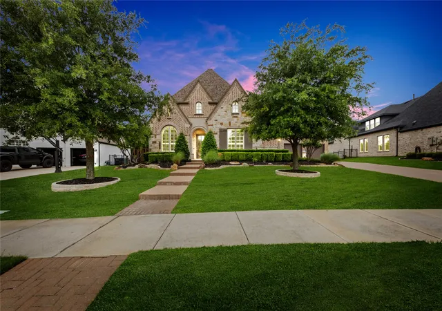 Photo 1 of Mansion for sale at 961 Cliff Creek Dr, Prosper, TX 75078 | MLS# 21249212 | Listing updated on 2026-09-19