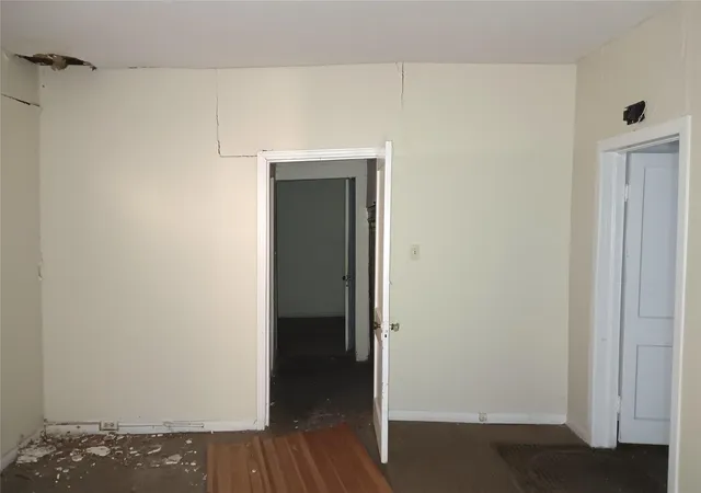 4th image of 2009 Hemphill St, Fort Worth, TX 76110 | MLS# 21247134