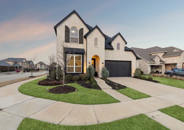 Photo 2 of Single family home for sale at 1812 Mcdougall Crk, Van Alstyne, TX 75495 | MLS# 21249270 | Listing updated on 2026-08-28