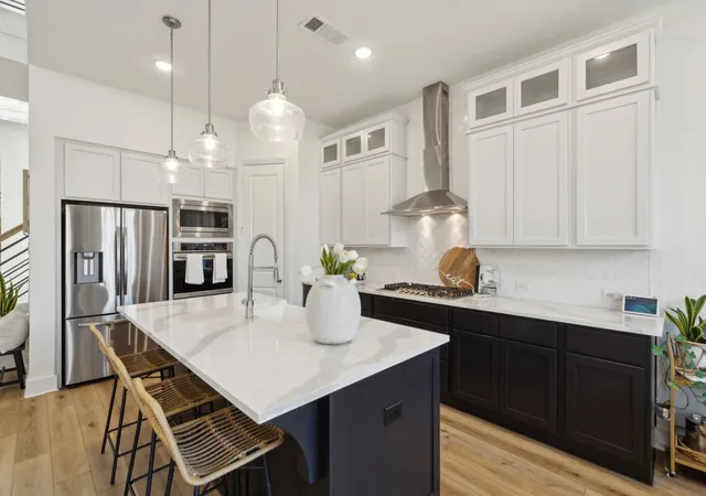 Photo 3 of Single family home for sale at 1812 Mcdougall Crk, Van Alstyne, TX 75495 | MLS# 21249270 | Listing updated on 2026-08-28