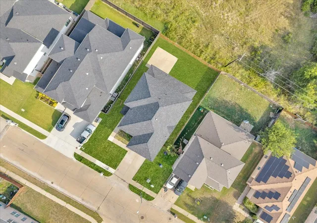 Photo 3 of Single family home for sale at 14722 Broadview Dr, Balch Springs, TX 75180 | MLS# 21248920 | Listing updated on 2026-09-26
