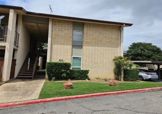 Photo 1 of Sale Pending at 12816 Midway Rd #1067, Dallas, TX 75244 | MLS# 21248071 | Listing updated on 2026-08-28