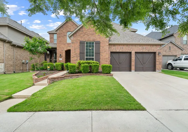 Homes for sale in Argyle, TX | 1421 8th St, Argyle, TX 76226 | MLS# 21247294