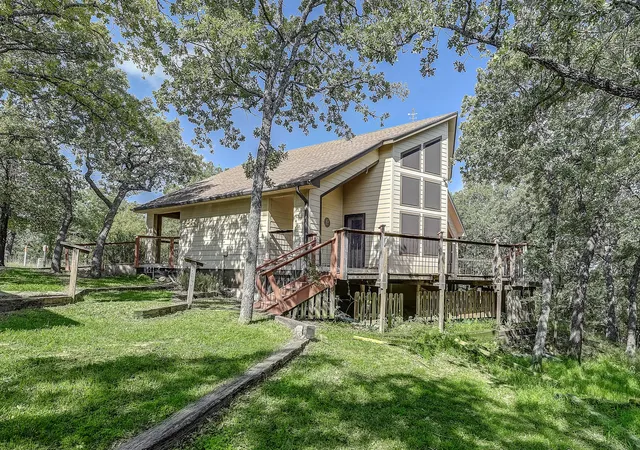 Homes for sale in Nocona, TX | 41 Crestline Ct, Nocona, TX 76255 | MLS# 21248865