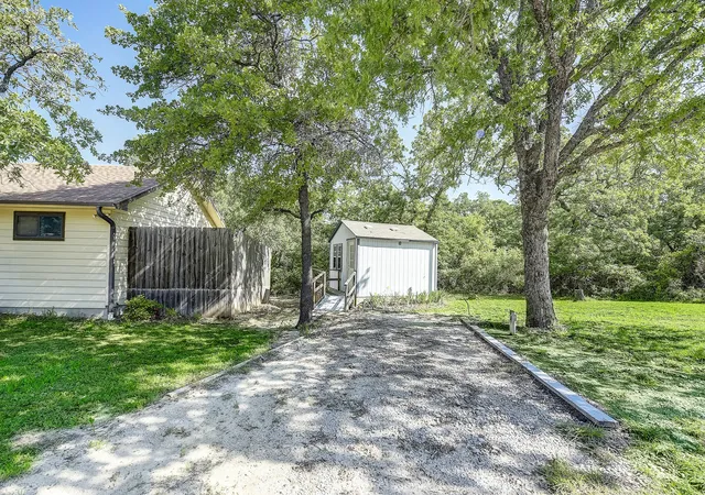 Homes for sale in Nocona, TX | 41 Crestline Ct, Nocona, TX 76255 | MLS# 21248865