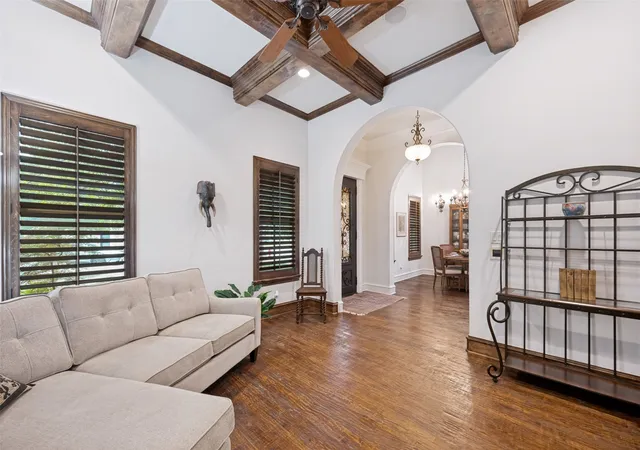 Homes for sale in Colleyville, TX | 96 Casa Ln #210, Colleyville, TX 76034 | MLS# 21243312