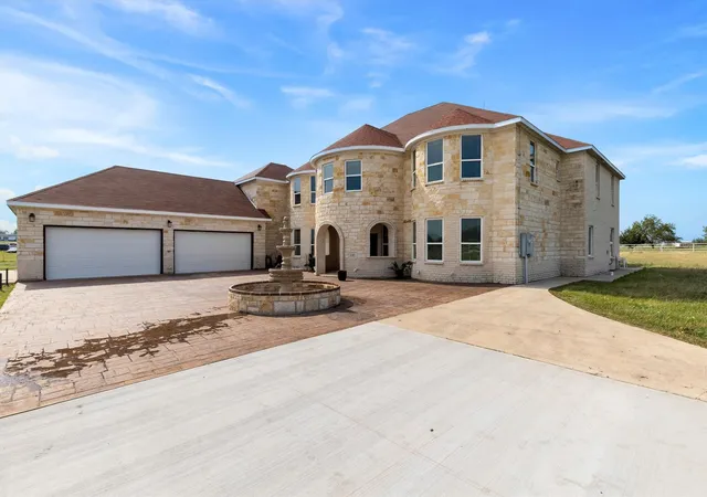 Photo 1 of Land for sale at 241 Gentry Rd, Ennis, TX 75119 | MLS# 21246256 | Listing updated on 2026-09-22