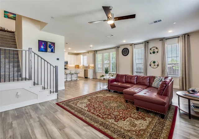Photo 3 of Sale Pending at 9073 Swallowtail St, Frisco, TX 75035 | MLS# 21249495 | Listing updated on 2026-07-24