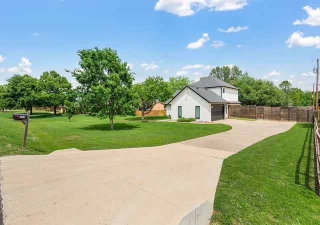 Homes for sale in Keller, TX | 508 Chandler Rd, Keller, TX 76248 | MLS# 21241494