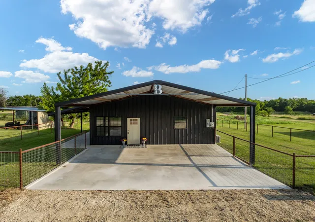 Homes for sale in Walnut Springs, TX | 321 Avenue B #B, Walnut Springs, TX 76690 | MLS# 21248233