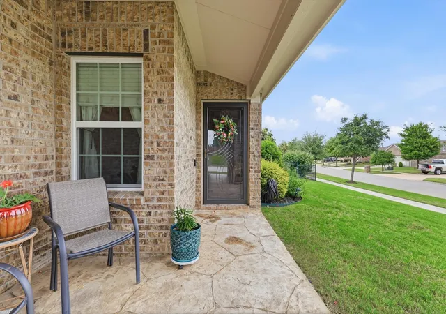 Homes for sale in Frisco, TX | 2112 Beachfront Dr, Frisco, TX 75036 | MLS# 21237055