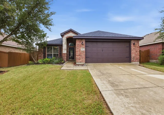 Homes for sale in Heartland, TX | 4003 Gabi Ave, Heartland, TX 75126 | MLS# 21249365