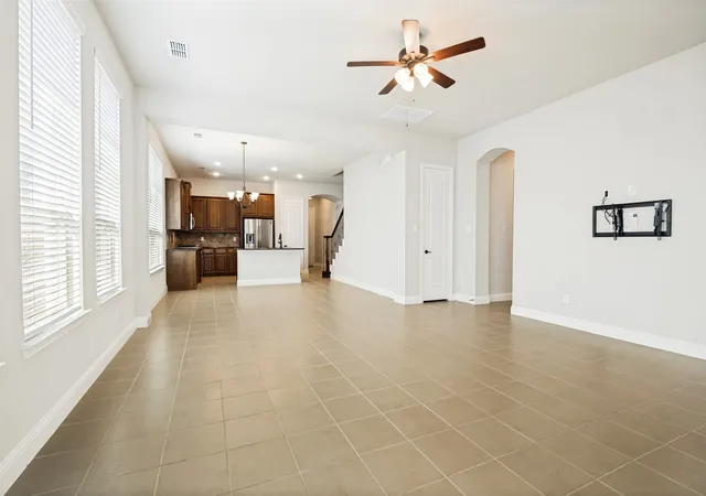 Photo 4 of Single family home for sale at 1812 Graham Wy, Mansfield, TX 76063 | MLS# 21195213 | Listing updated on 2026-09-23