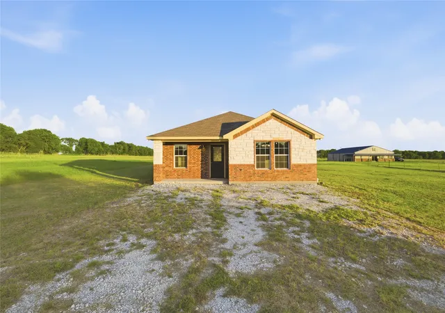 Homes for sale in Itasca, TX | 330 Fm 3147, Itasca, TX 76055 | MLS# 21245419