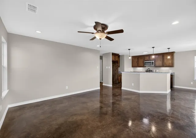 Photo 3 of Single family home for sale at 330 Fm 3147, Itasca, TX 76055 | MLS# 21245419 | Listing updated on 2026-08-04