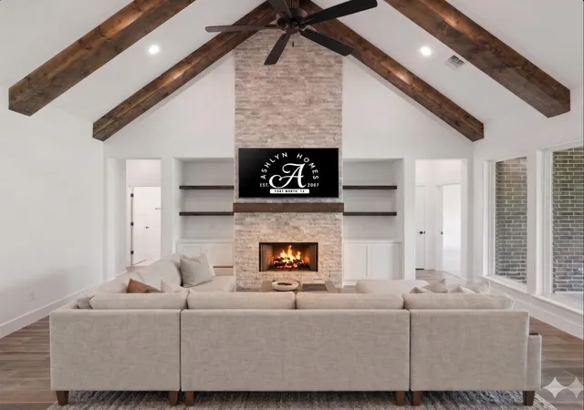 Photo 3 of Single family home for sale at 104 Oak Meadow Ln, Weatherford, TX 76085 | MLS# 21249442 | Listing updated on 2026-08-30