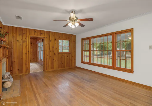 Photo 3 of Sale Pending at 307 Emerald Dr, Minden, LA 71055 | MLS# 21241581 | Listing updated on 2026-07-15