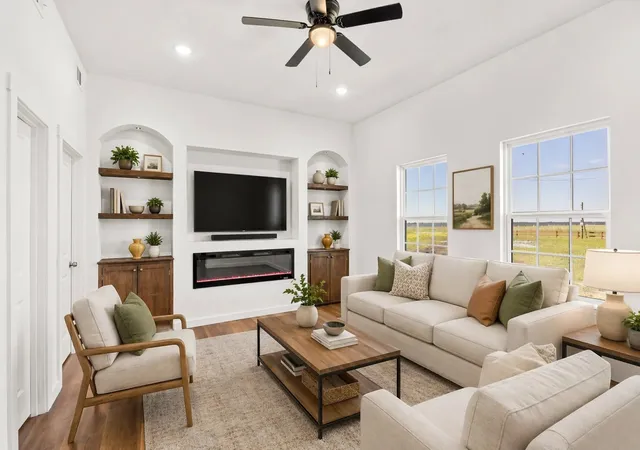 Photo 4 of Single family home for sale at 505 Farmer Rd, Ennis, TX 75119 | MLS# 21246802 | Listing updated on 2026-09-30