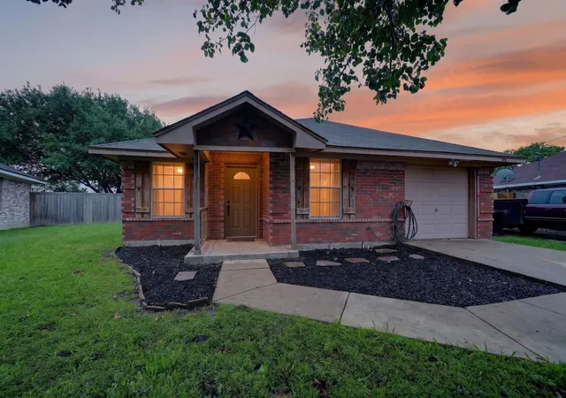 Homes for sale in Crandall, TX | 308 Fox Run, Crandall, TX 75114 | MLS# 21249200