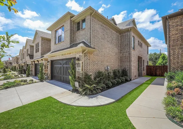 Photo 3 of Sale Pending at 3032 Galveston St, Plano, TX 75075 | MLS# 21247870 | Listing updated on 2026-07-16