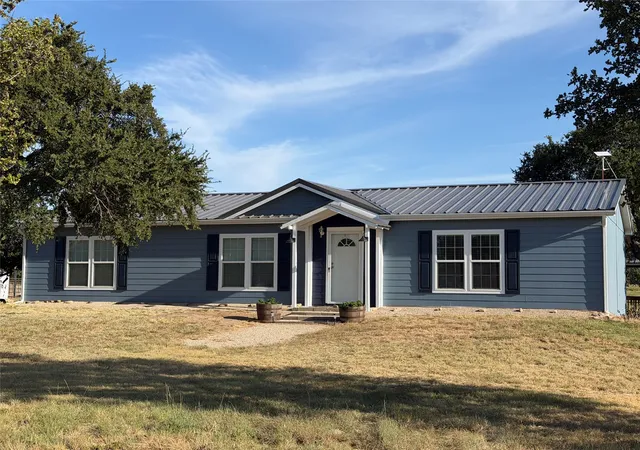 Photo 1 of Manufactured home for sale at 224 Rocky Hill Rd, Brownwood, TX 76801 | MLS# 21249324 | Listing updated on 2026-10-07