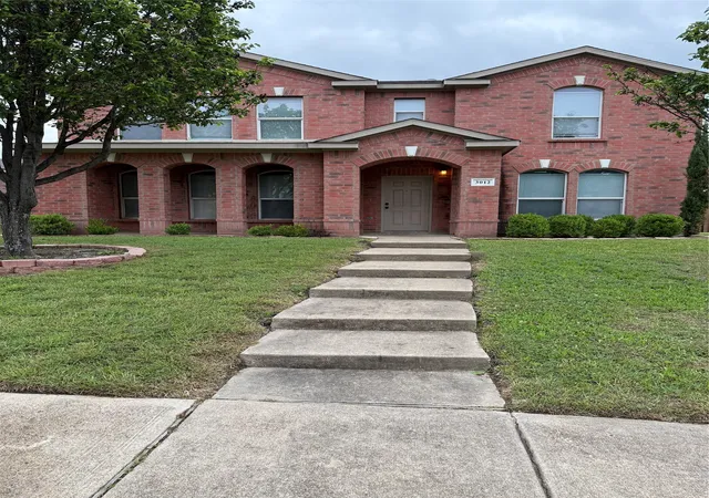 Photo 2 of Sale Pending at 3012 Timber Ridge Ln, Mesquite, TX 75181 | MLS# 21248203 | Listing updated on 2026-08-03