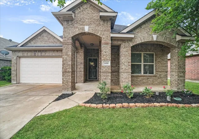 Homes for sale in Little Elm, TX | 1400 Villa Paloma Blvd, Little Elm, TX 75068 | MLS# 21246777